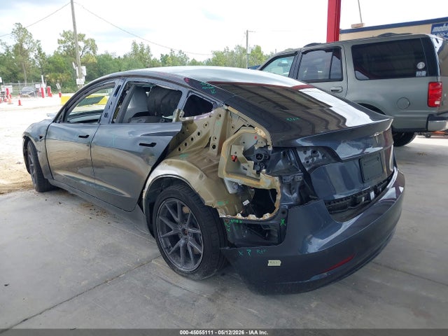 Tesla Model 3 Rear-wheel Drive 2022 5YJ3E1EA9NF343095 Image 3