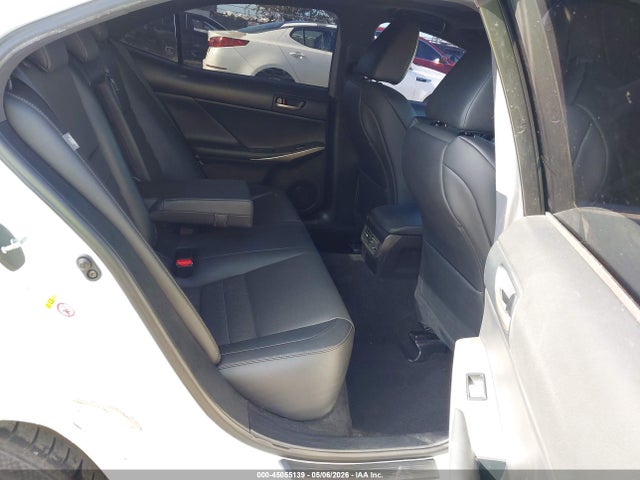 Lexus IS 200T 2017 JTHBA1D23H5047723 Image 8