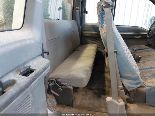 2004 Ford F-250 Lariat/xl/xlt მანქანა იყიდება აუქციონზე, vin: 1FTNX20L54ED32614, აუქციონის ნომერი: 45055141