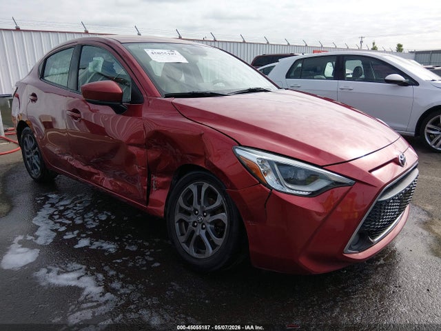 Toyota Yaris Xle 2019 3MYDLBYV4KY500595 zdjęcie główne