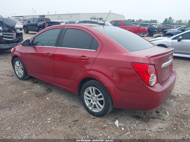 45055204 :رقم المزاد ، 1G1JC5SH1F4165870 vin ، 2015 Chevrolet Sonic Lt Auto مزاد بيع