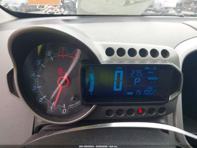 45055204 :رقم المزاد ، 1G1JC5SH1F4165870 vin ، 2015 Chevrolet Sonic Lt Auto مزاد بيع