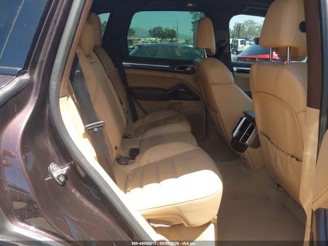 WP1AA2A29HKA84654 Porsche Cayenne Platinum Edition