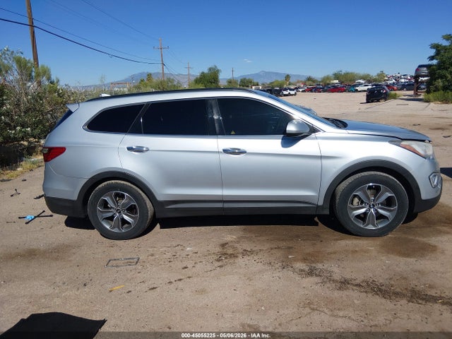 KM8SM4HF1GU161744 Hyundai Santa Fe Se