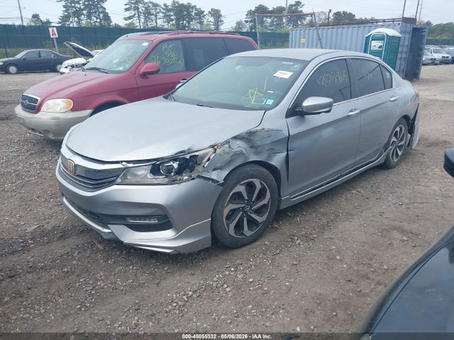 45055332 :رقم المزاد ، 1HGCR2F56HA010251 vin ، 2017 Honda Accord Sport مزاد بيع
