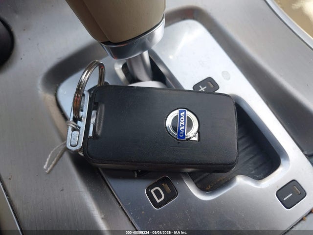 45055334 :رقم المزاد ، YV4992DZ0A2084938 vin ، 2010 Volvo Xc60 T6/t6 R-design مزاد بيع