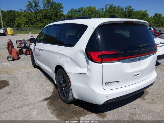 Продаж на аукціоні авто 2024 Chrysler Pacifica Touring L, vin: 2C4RC1BG5RR114108, номер лоту: 45055344