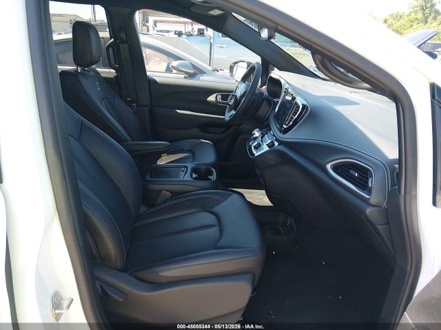 Продаж на аукціоні авто 2024 Chrysler Pacifica Touring L, vin: 2C4RC1BG5RR114108, номер лоту: 45055344