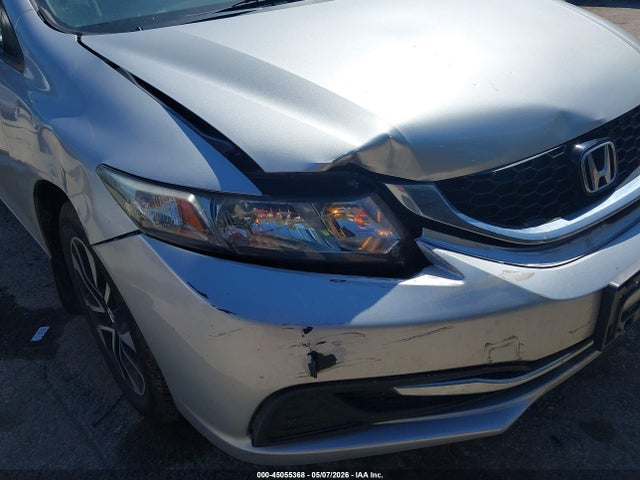 45055368 :رقم المزاد ، 19XFB2F83FE044555 vin ، 2015 Honda Civic Ex مزاد بيع