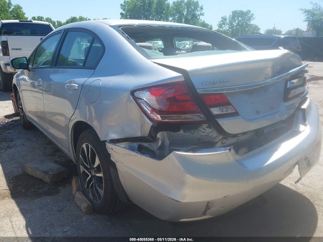 45055368 :رقم المزاد ، 19XFB2F83FE044555 vin ، 2015 Honda Civic Ex مزاد بيع