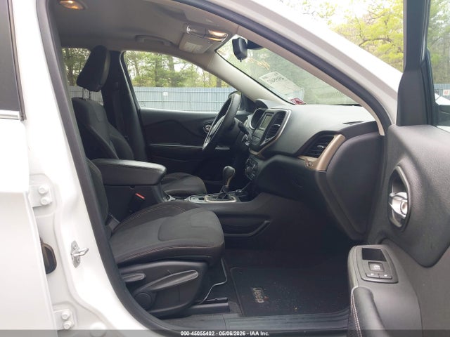 Продаж на аукціоні авто 2015 Jeep Cherokee Latitude, vin: 1C4PJMCB6FW744305, номер лоту: 45055402
