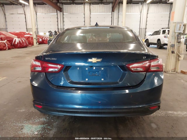 1G1ZD5ST2MF018270 Chevrolet Malibu Fwd Lt