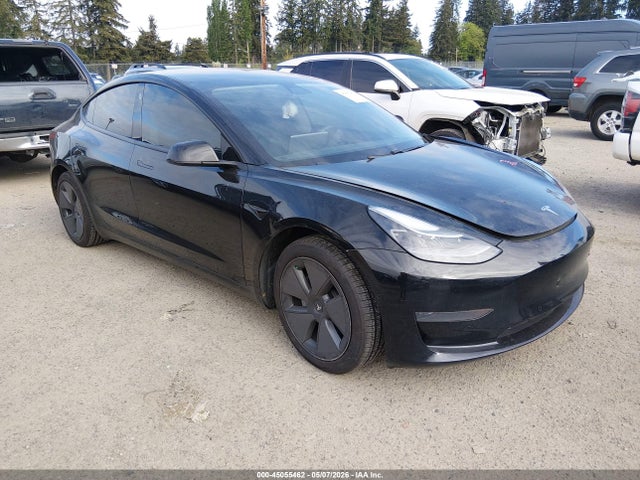 2021 Tesla Model 3 Standard Range Plus Rear-wheel Drive მანქანა იყიდება აუქციონზე, vin: 5YJ3E1EA5MF985621, აუქციონის ნომერი: 45055462