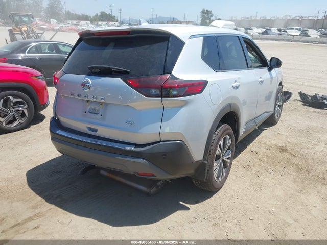 5N1AT3BA1MC819988 Nissan Rogue Sv Fwd
