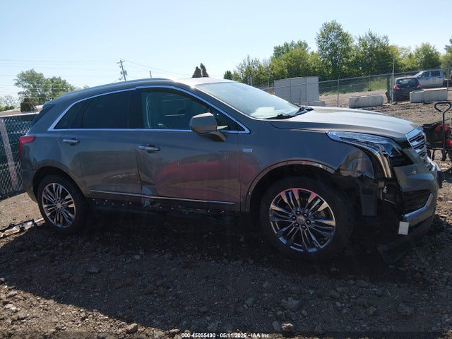 45055490 :رقم المزاد ، 1GYKNERS7HZ311809 vin ، 2017 Cadillac Xt5 Premium Luxury مزاد بيع