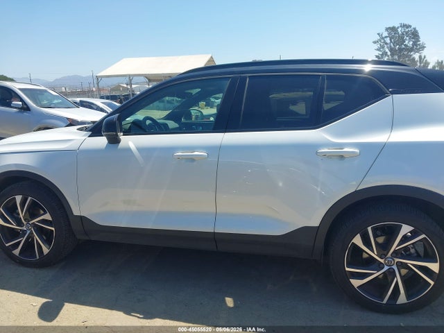 YV4AC2HM9L2284586 Volvo Xc40 T4 R-design