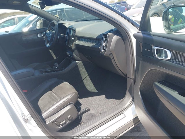 YV4AC2HM9L2284586 Volvo Xc40 T4 R-design