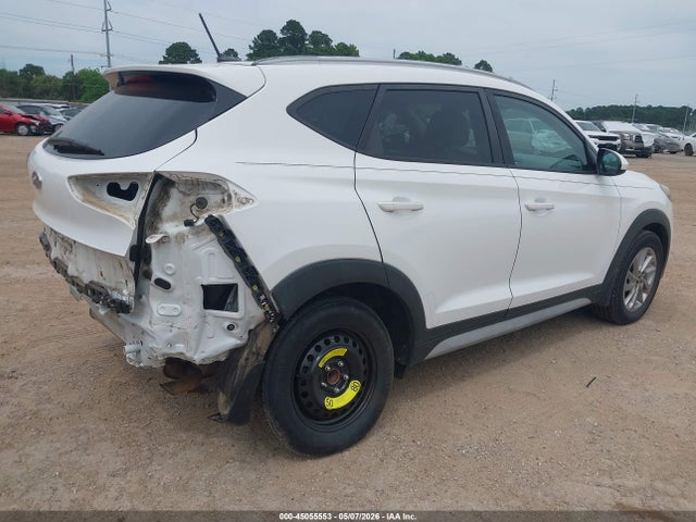 Продаж на аукціоні авто 2017 Hyundai Tucson Se, vin: KM8J33A46HU575623, номер лоту: 45055553