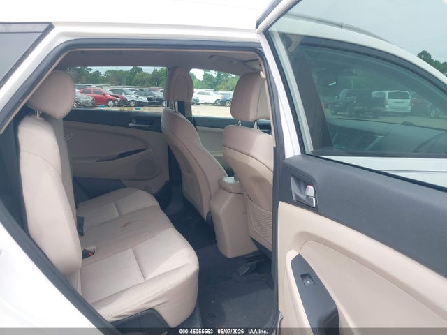 Продаж на аукціоні авто 2017 Hyundai Tucson Se, vin: KM8J33A46HU575623, номер лоту: 45055553
