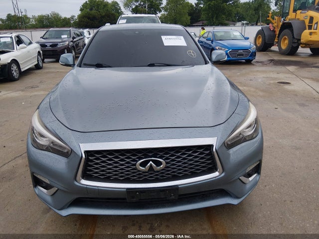 45055556 :رقم المزاد ، JN1EV7AP0JM355985 vin ، 2018 Infiniti Q50 3.0t Luxe مزاد بيع