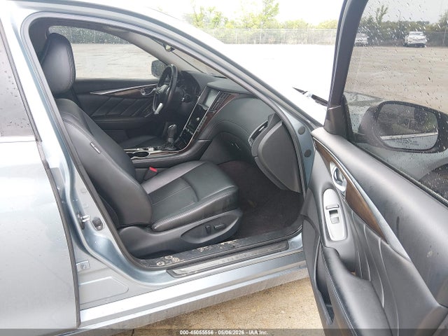 45055556 :رقم المزاد ، JN1EV7AP0JM355985 vin ، 2018 Infiniti Q50 3.0t Luxe مزاد بيع