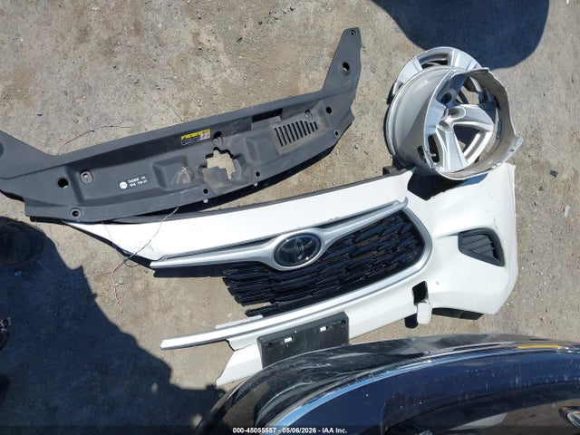 5TDCZRBH2MS108116 Toyota Highlander L