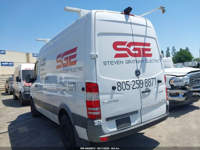 45055612 :رقم المزاد ، WD3PE7CD6HP553286 vin ، 2017 Mercedes-benz Sprinter 2500 Standard Roof V6 مزاد بيع