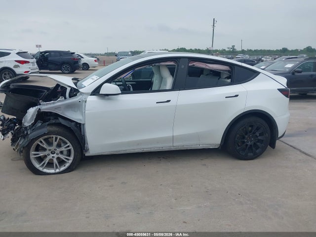 Продажа на аукционе авто 2023 Tesla Model Y Awd/long Range Dual Motor All-wheel Drive, vin: 7SAYGAEE3PF896852, номер лота: 45055631