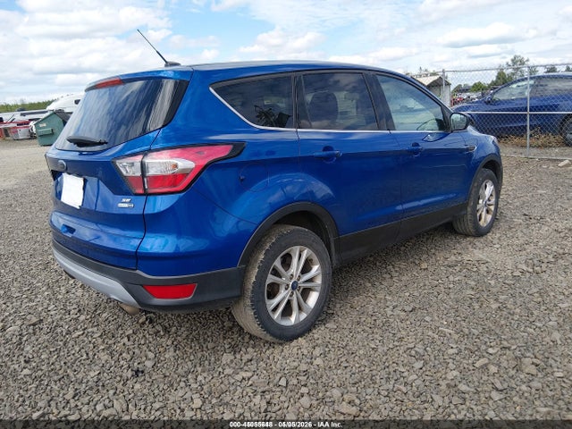 1FMCU9GD3HUE50305 Ford ESCAPE SE