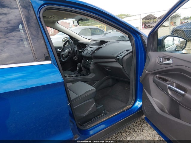 1FMCU9GD3HUE50305 Ford ESCAPE SE