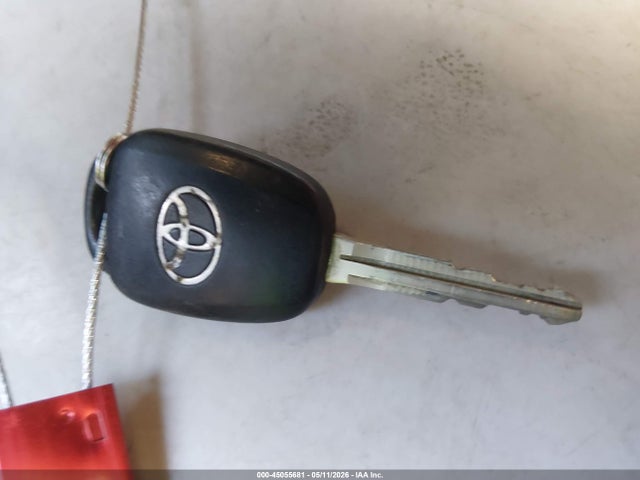 5TFAY5F11KX780255 Toyota Tundra 1794 5.7l V8