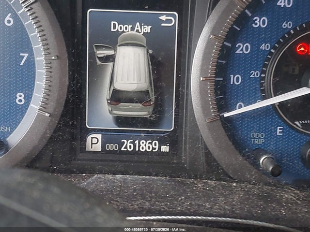 5TDYZ3DC8HS806806 Toyota Sienna Xle 8 Passenger