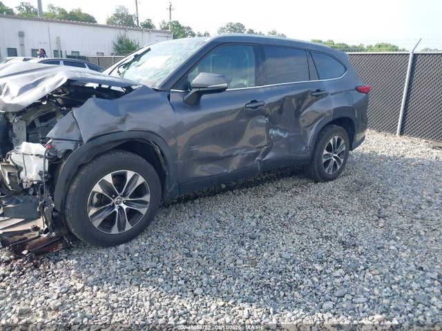 Продаж на аукціоні авто 2022 Toyota Highlander Xle, vin: 5TDGZRAH1NS112274, номер лоту: 45055752