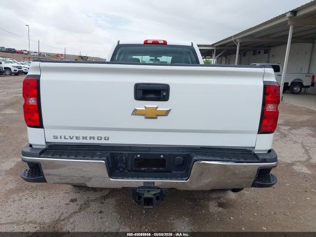 1GC1CUEGXJF236100 Chevrolet Silverado 2500hd Wt