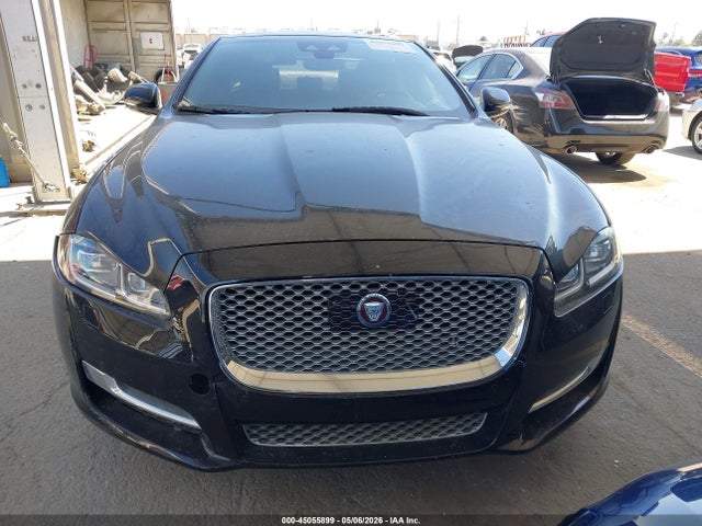 45055899 :رقم المزاد ، SAJWA2G73J8W13398 vin ، 2018 Jaguar Xj مزاد بيع