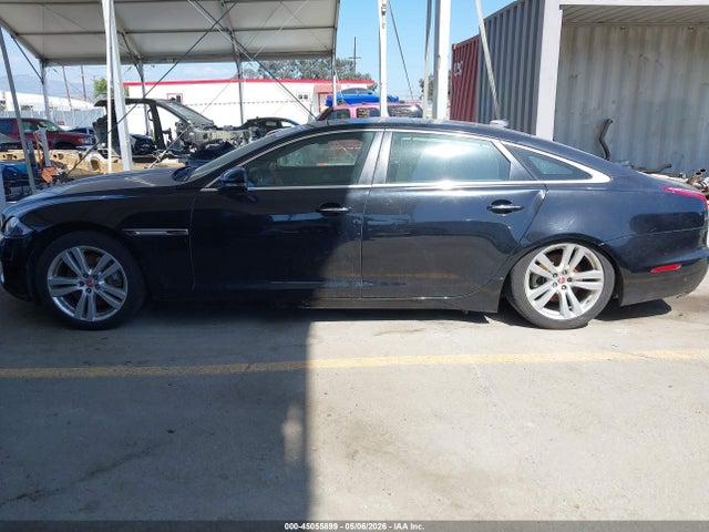 45055899 :رقم المزاد ، SAJWA2G73J8W13398 vin ، 2018 Jaguar Xj مزاد بيع