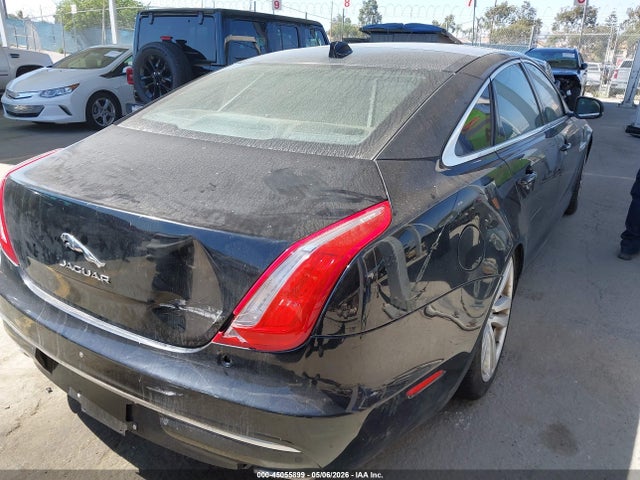 45055899 :رقم المزاد ، SAJWA2G73J8W13398 vin ، 2018 Jaguar Xj مزاد بيع