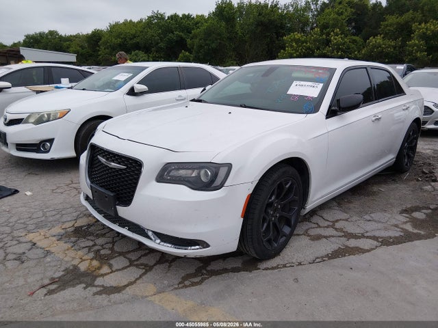 Chrysler 300 Touring 2020 2C3CCAAG0LH123050 Image 2