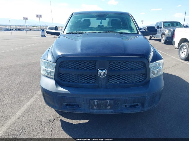 1C6RR7KT0KS556370 RAM 1500 Classic Tradesman 4x4 5&#039;7 Box