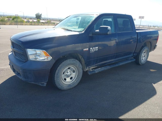 1C6RR7KT0KS556370 RAM 1500 Classic Tradesman 4x4 5&#039;7 Box