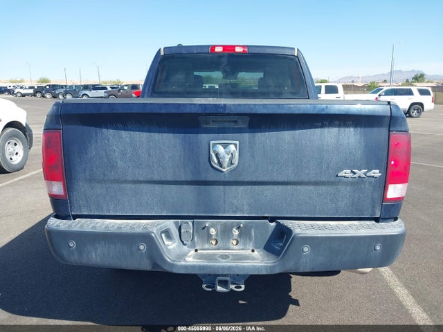 1C6RR7KT0KS556370 RAM 1500 Classic Tradesman 4x4 5&#039;7 Box