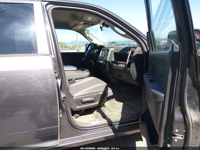 Aukcja sprzedaży 2017 Ram 1500 Tradesman  4x4 6'4 Box, vin: 1C6RR7FG0HS826588, numer aukcji: 45056000