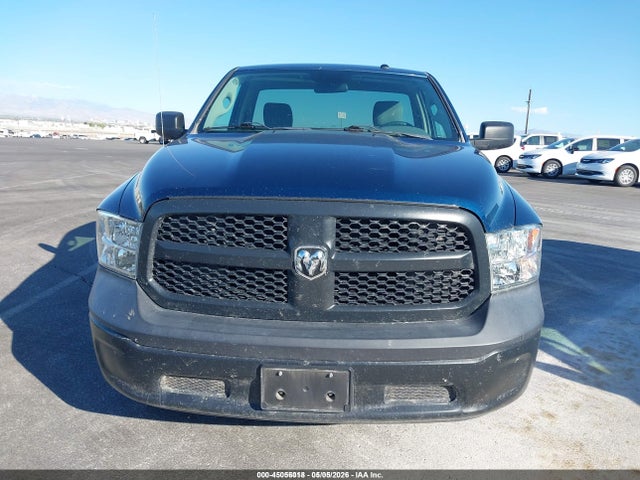 3C6JR6AT0LG260279 RAM 1500 Classic Tradesman 4x2 6&#039;4 Box