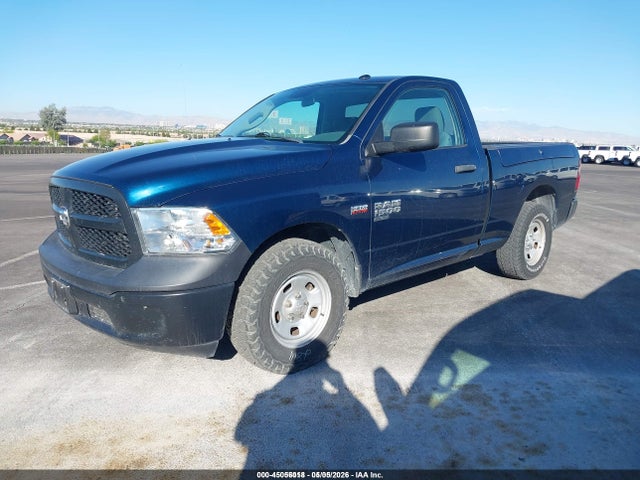 3C6JR6AT0LG260279 RAM 1500 Classic Tradesman 4x2 6&#039;4 Box