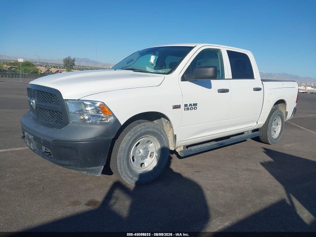 Продаж на аукціоні авто 2018 Ram 1500 Tradesman  4x4 5'7 Box, vin: 1C6RR7KT6JS323107, номер лоту: 45056033