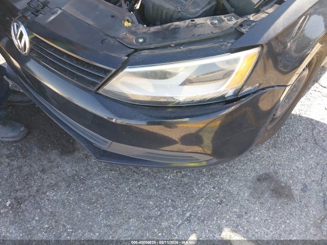 3VW2K7AJ8EM375946 Volkswagen Jetta 2.0l S
