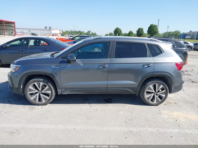 2022 Volkswagen Taos 1.5t Se მანქანა იყიდება აუქციონზე, vin: 3VVRX7B27NM017121, აუქციონის ნომერი: 45056049