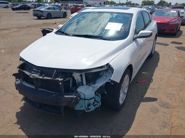 1G1ZD5ST4NF143336 Chevrolet Malibu Fwd Lt
