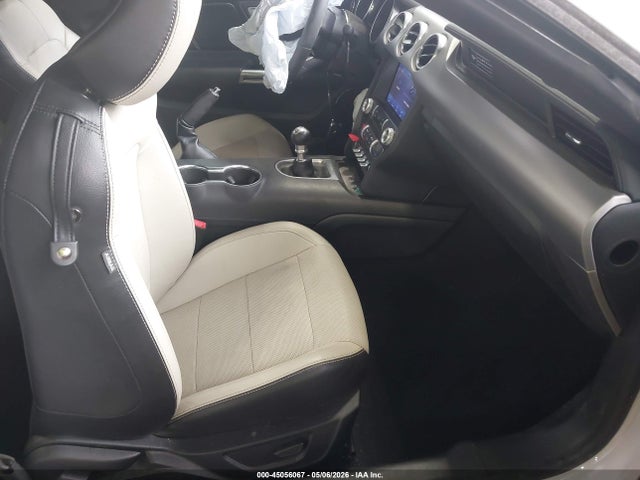 45056067 :رقم المزاد ، 1FA6P8CF7L5175525 vin ، 2020 Ford Mustang Gt Premium Fastback مزاد بيع