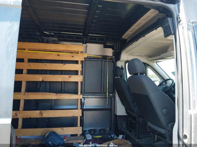 45056070 :رقم المزاد ، 3C6TRVDGXGE124499 vin ، 2016 Ram Promaster 2500 High Roof مزاد بيع